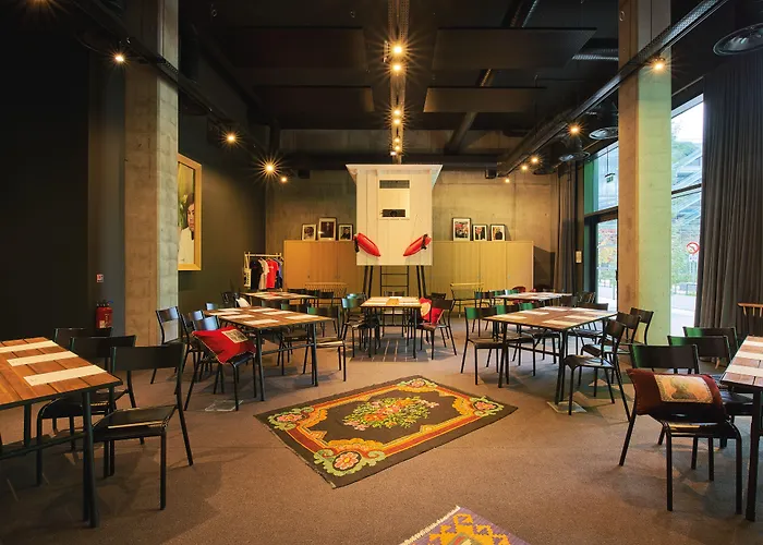 Hotel Mob Confluence