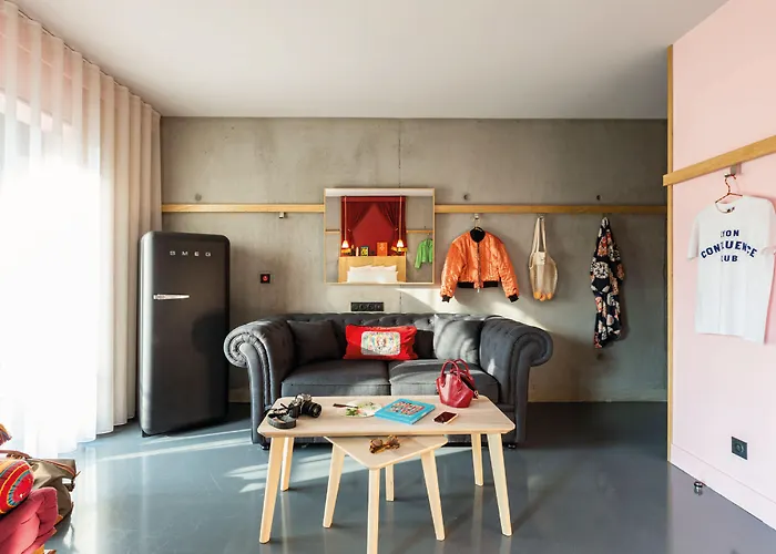 Mob Confluence Hotel 3*